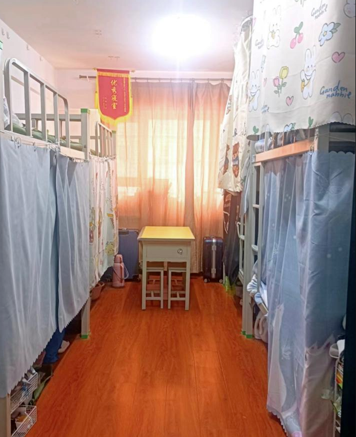 <a href=https://www.211g.cn/tag/changchun.html target=_blank class=infotextkey>长春</a><a href=https://www.211g.cn/tag/daxue.html target=_blank class=infotextkey>大学</a>宿舍条件如何？有空调吗？（附宿舍图片）