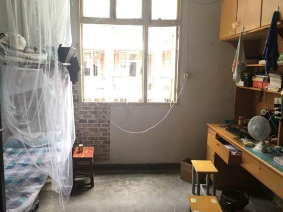 合肥理工<a href=https://www.211g.cn/tag/xueyuan.html target=_blank class=infotextkey>学院</a>宿舍环境如何?是否配备空调?(附宿舍图片) 合肥理工<a href=https://www.211g.cn/tag/xueyuan.html target=_blank class=infotextkey>学院</a>宿舍环境如何?是否配备空调?(附宿舍图片)