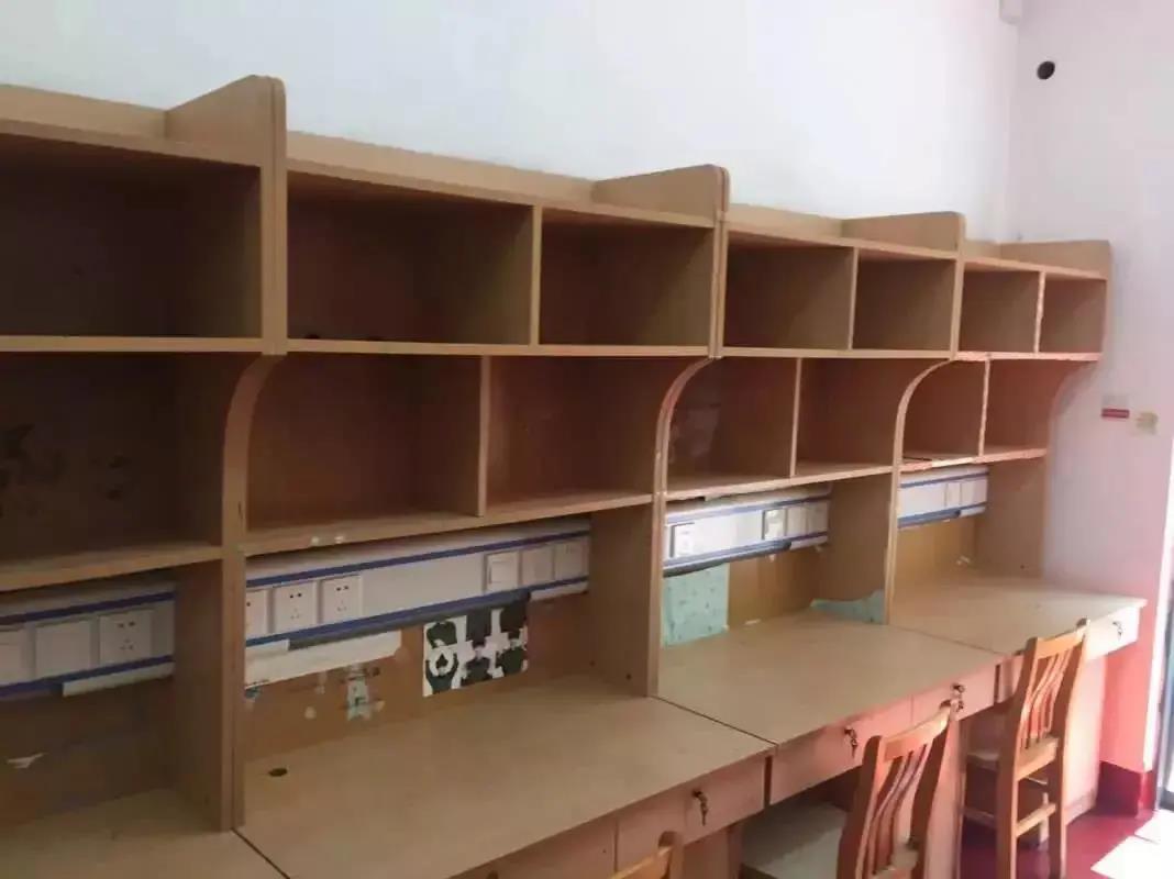 <a href=https://www.211g.cn/tag/shanghai.html target=_blank class=infotextkey>上海</a>农林<a href=https://www.211g.cn/tag/zhiye.html target=_blank class=infotextkey>职业</a><a href=https://www.211g.cn/tag/jishu.html target=_blank class=infotextkey>技术</a><a href=https://www.211g.cn/tag/xueyuan.html target=_blank class=infotextkey>学院</a>宿舍内景 <a href=https://www.211g.cn/tag/shanghai.html target=_blank class=infotextkey>上海</a>农林<a href=https://www.211g.cn/tag/zhiye.html target=_blank class=infotextkey>职业</a><a href=https://www.211g.cn/tag/jishu.html target=_blank class=infotextkey>技术</a><a href=https://www.211g.cn/tag/xueyuan.html target=_blank class=infotextkey>学院</a>宿舍内景