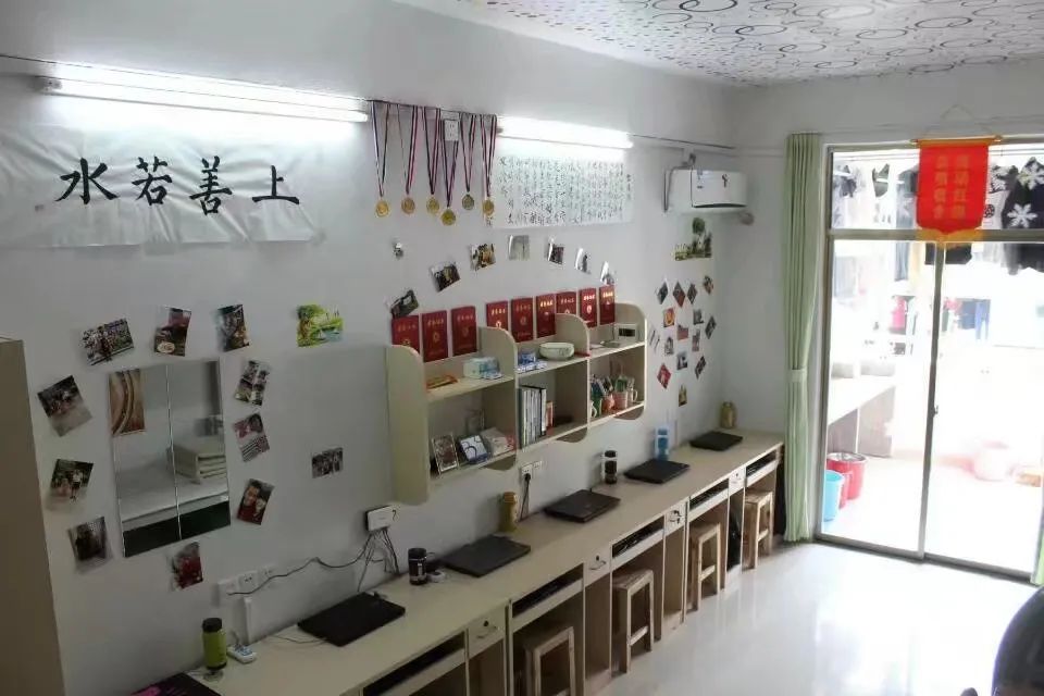 潮汕<a href=https://www.211g.cn/tag/zhiye.html target=_blank class=infotextkey>职业</a><a href=https://www.211g.cn/tag/jishu.html target=_blank class=infotextkey>技术</a><a href=https://www.211g.cn/tag/xueyuan.html target=_blank class=infotextkey>学院</a>宿舍内景一览