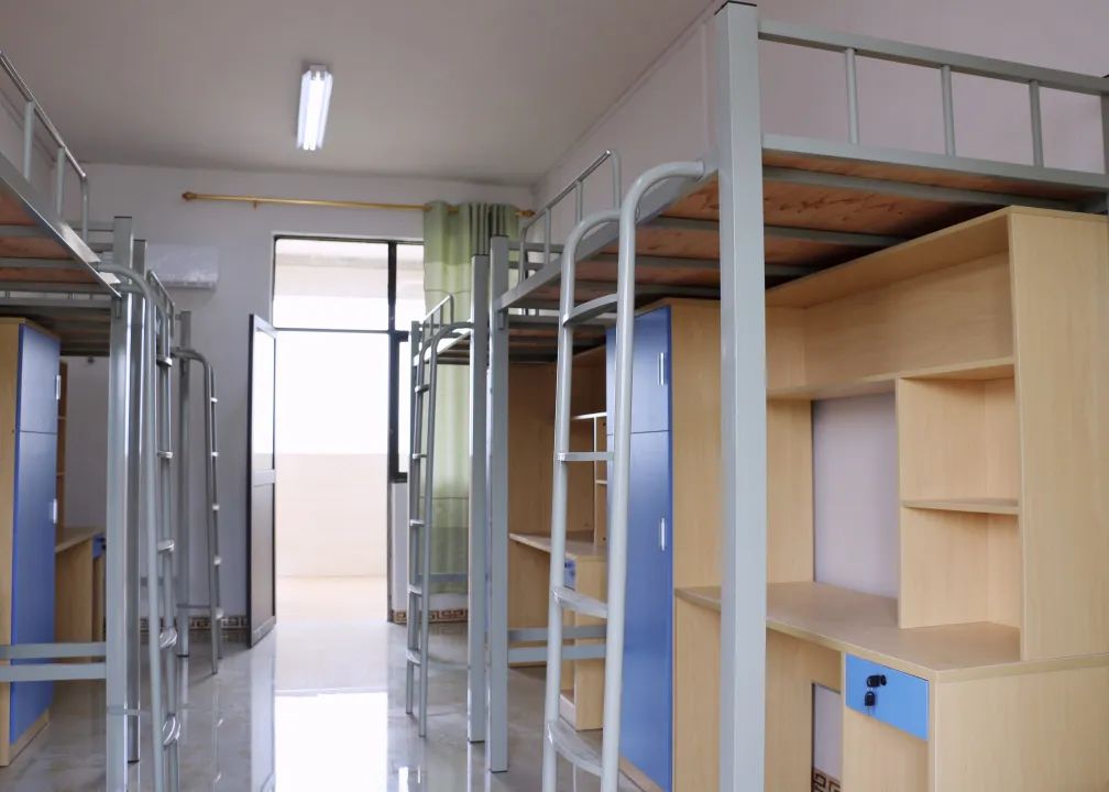 <a href=https://www.211g.cn/tag/guangxi.html target=_blank class=infotextkey>广西</a><a href=https://www.211g.cn/tag/gongcheng.html target=_blank class=infotextkey>工程</a><a href=https://www.211g.cn/tag/zhiye.html target=_blank class=infotextkey>职业</a><a href=https://www.211g.cn/tag/xueyuan.html target=_blank class=infotextkey>学院</a>宿舍条件及设施介绍
