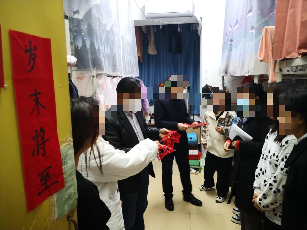 <a href=https://www.211g.cn/tag/xian.html target=_blank class=infotextkey>西安</a><a href=https://www.211g.cn/tag/zhiye.html target=_blank class=infotextkey>职业</a><a href=https://www.211g.cn/tag/jishu.html target=_blank class=infotextkey>技术</a><a href=https://www.211g.cn/tag/xueyuan.html target=_blank class=infotextkey>学院</a>宿舍环境如何,有空调吗?(附宿舍图片) <a href=https://www.211g.cn/tag/xian.html target=_blank class=infotextkey>西安</a><a href=https://www.211g.cn/tag/zhiye.html target=_blank class=infotextkey>职业</a><a href=https://www.211g.cn/tag/jishu.html target=_blank class=infotextkey>技术</a><a href=https://www.211g.cn/tag/xueyuan.html target=_blank class=infotextkey>学院</a>宿舍环境如何,有空调吗?(附宿舍图片)