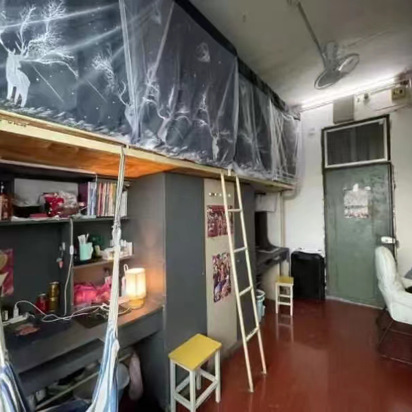 义乌工商<a href=https://www.211g.cn/tag/zhiye.html target=_blank class=infotextkey>职业</a><a href=https://www.211g.cn/tag/jishu.html target=_blank class=infotextkey>技术</a><a href=https://www.211g.cn/tag/xueyuan.html target=_blank class=infotextkey>学院</a>宿舍条件如何，是否有空调（宿舍图片展示）
