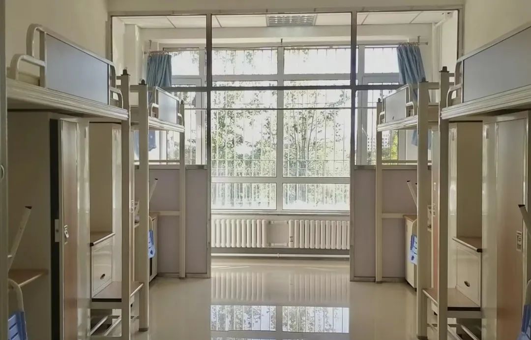 大连民族大学宿舍环境及设施介绍