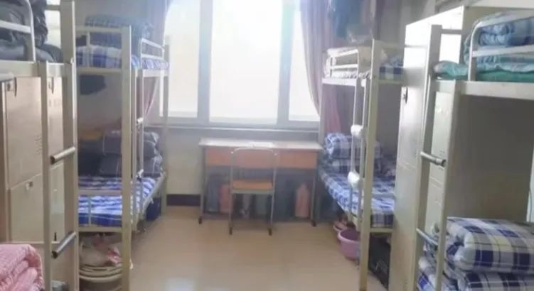 <a href=https://www.211g.cn/tag/liaoning.html target=_blank class=infotextkey>辽宁</a><a href=https://www.211g.cn/tag/gongcheng.html target=_blank class=infotextkey>工程</a><a href=https://www.211g.cn/tag/zhiye.html target=_blank class=infotextkey>职业</a><a href=https://www.211g.cn/tag/xueyuan.html target=_blank class=infotextkey>学院</a>宿舍布局