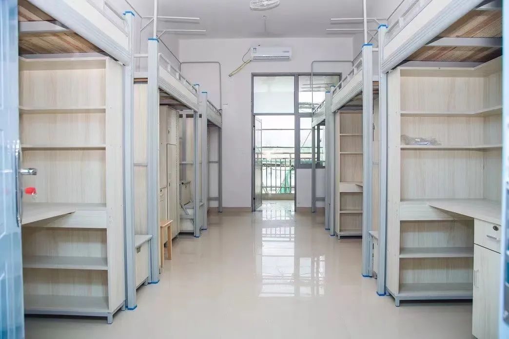 闽西<a href=https://www.211g.cn/tag/zhiye.html target=_blank class=infotextkey>职业</a><a href=https://www.211g.cn/tag/jishu.html target=_blank class=infotextkey>技术</a><a href=https://www.211g.cn/tag/xueyuan.html target=_blank class=infotextkey>学院</a>宿舍条件如何，是否配备空调？（含宿舍图片）