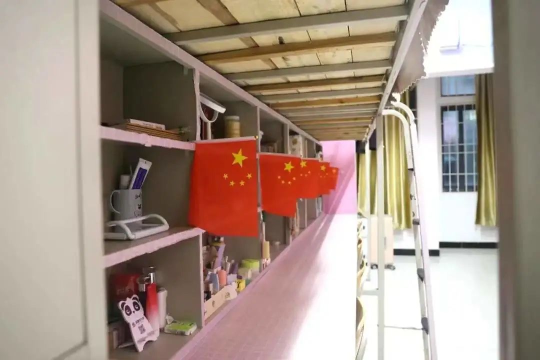信阳<a href=https://www.211g.cn/tag/zhiye.html target=_blank class=infotextkey>职业</a><a href=https://www.211g.cn/tag/jishu.html target=_blank class=infotextkey>技术</a><a href=https://www.211g.cn/tag/xueyuan.html target=_blank class=infotextkey>学院</a>宿舍条件怎么样，是否有空调（宿舍图片展示）