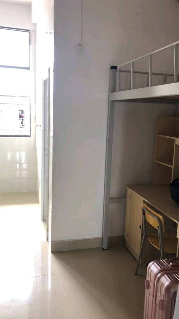 抚州<a href=https://www.211g.cn/tag/zhiye.html target=_blank class=infotextkey>职业</a><a href=https://www.211g.cn/tag/jishu.html target=_blank class=infotextkey>技术</a><a href=https://www.211g.cn/tag/xueyuan.html target=_blank class=infotextkey>学院</a>宿舍条件如何，有空调吗？（宿舍图片展示）